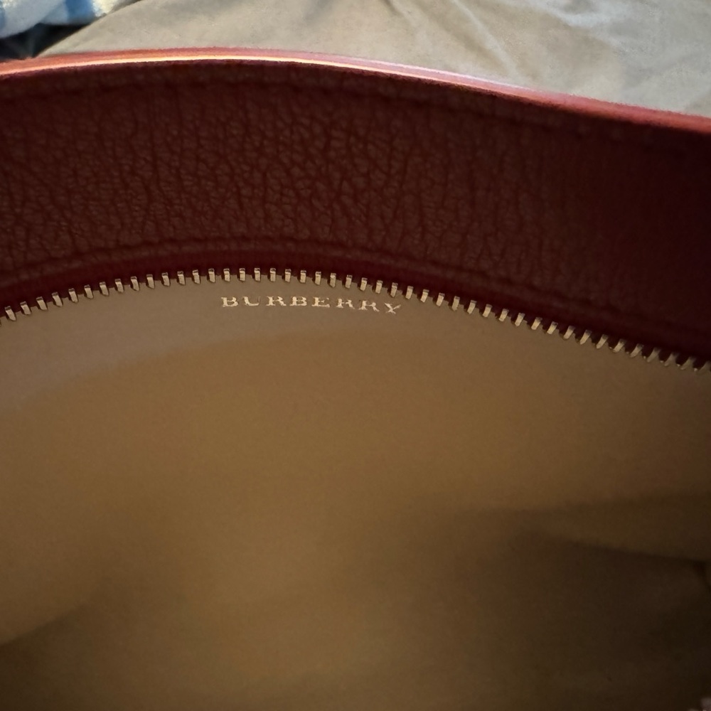 Burberry Clutch - Picture 5 of 6
